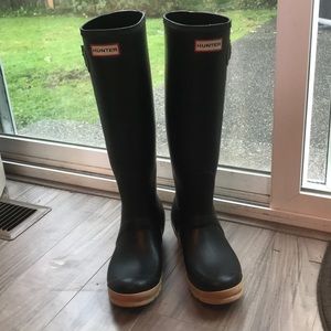 Hunter black rain boots
